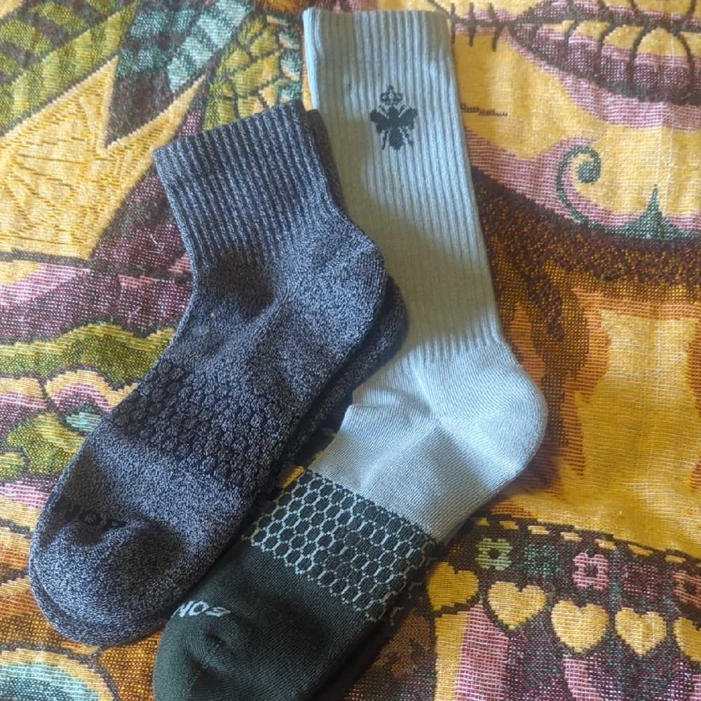 🩵💙Bombas Gray and Dark Green Casual Socks